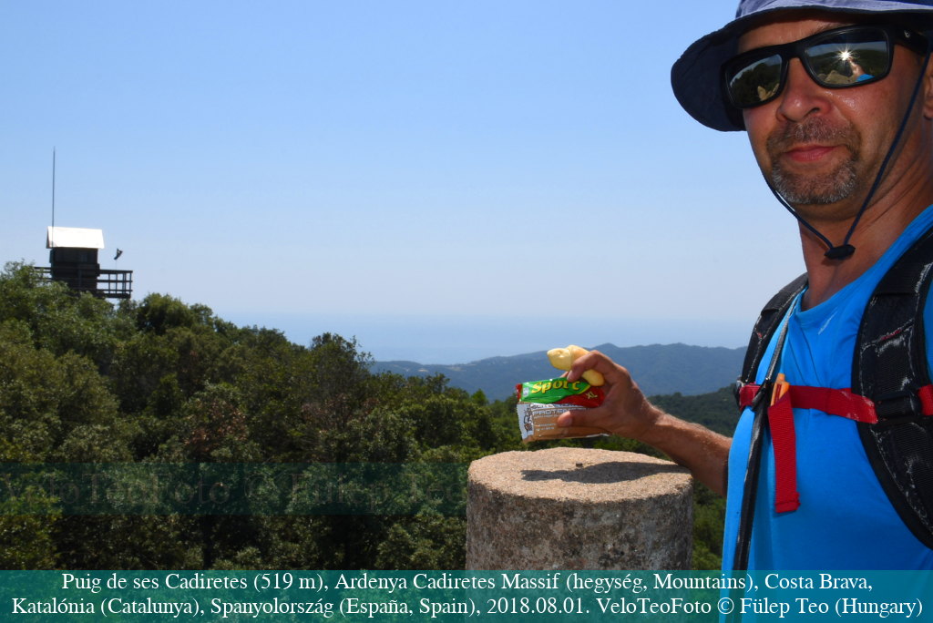 Costa Brava: A csúcson csúcscsokival, ajándék-energiaszelettel, utazós kiskiflicskével.