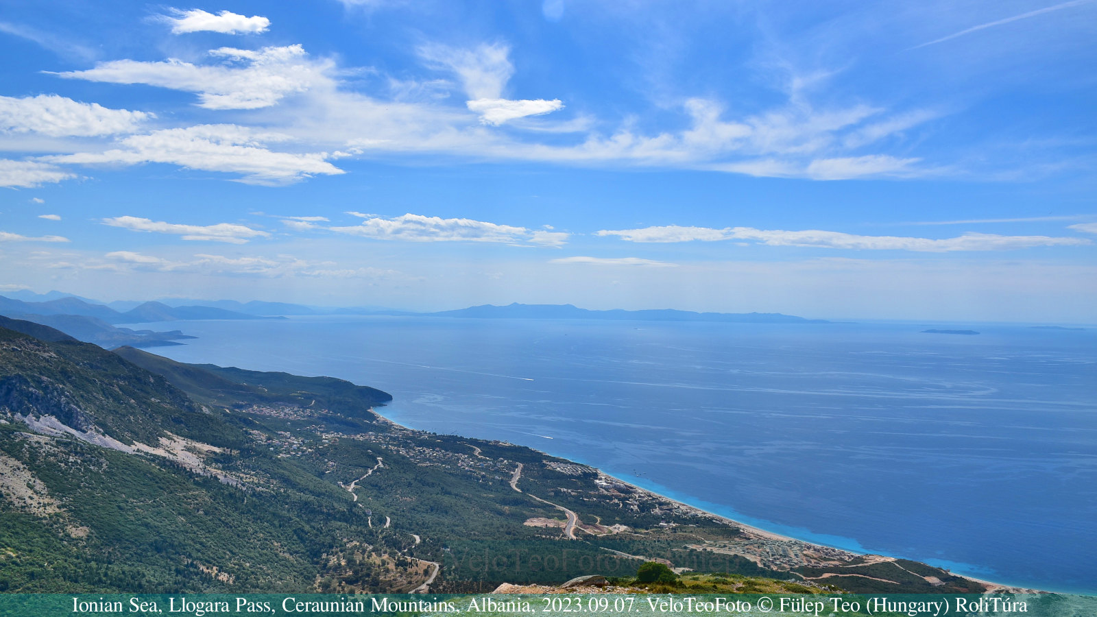Kilátás az Albán-Riviérára, Jón-tenger, Llagora-hágó, Akrokerauni-hegyvidék, Albánia.